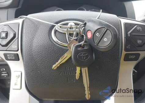 2017 Toyota Tundra Sr5 5.7L V8 из США, поврежденный, VIN 5TFDY5F14HX615869